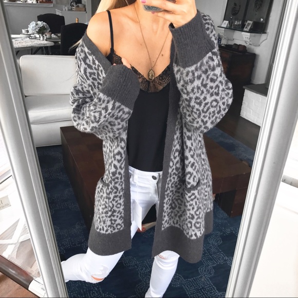 Lucky Brand Sweaters - 🆕 LUCKY BRAND GREY LEOPARD PRINT CARDIGAN SWEATER